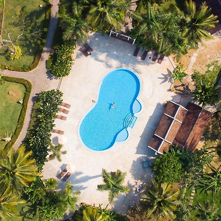 Santi Resort & Spa Луангпхабанг Экстерьер фото